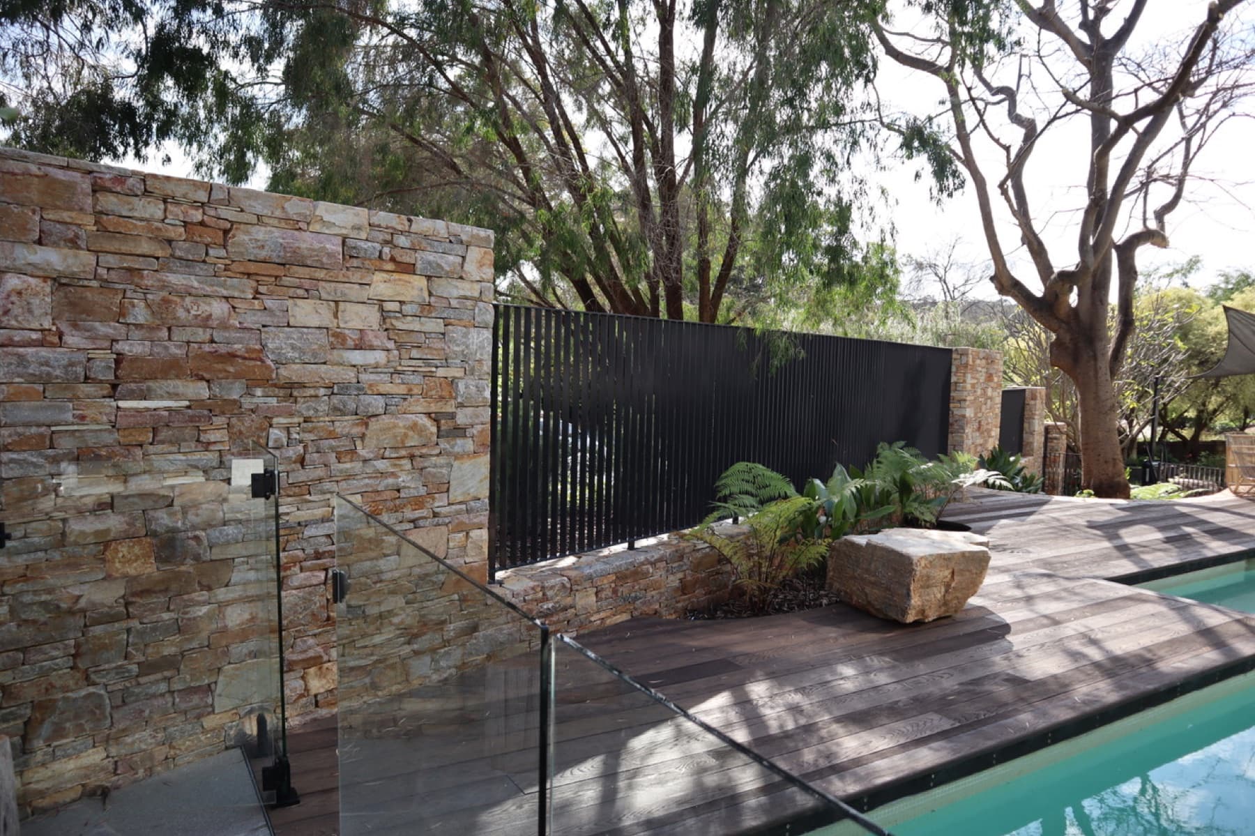City Beach Residence, Toodyay Stone
