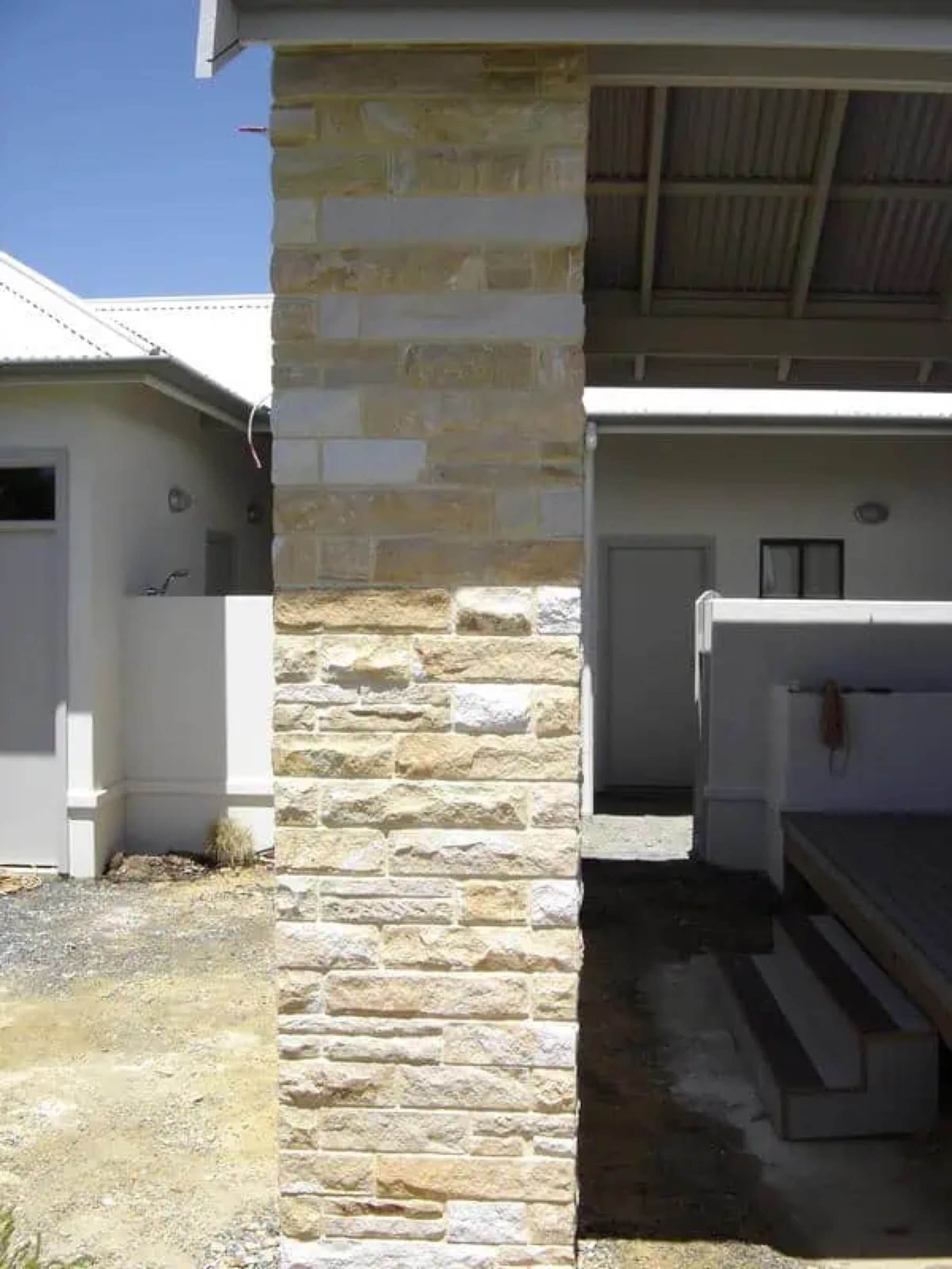 Eagle Bay Residence, Donnybrook Sandstone