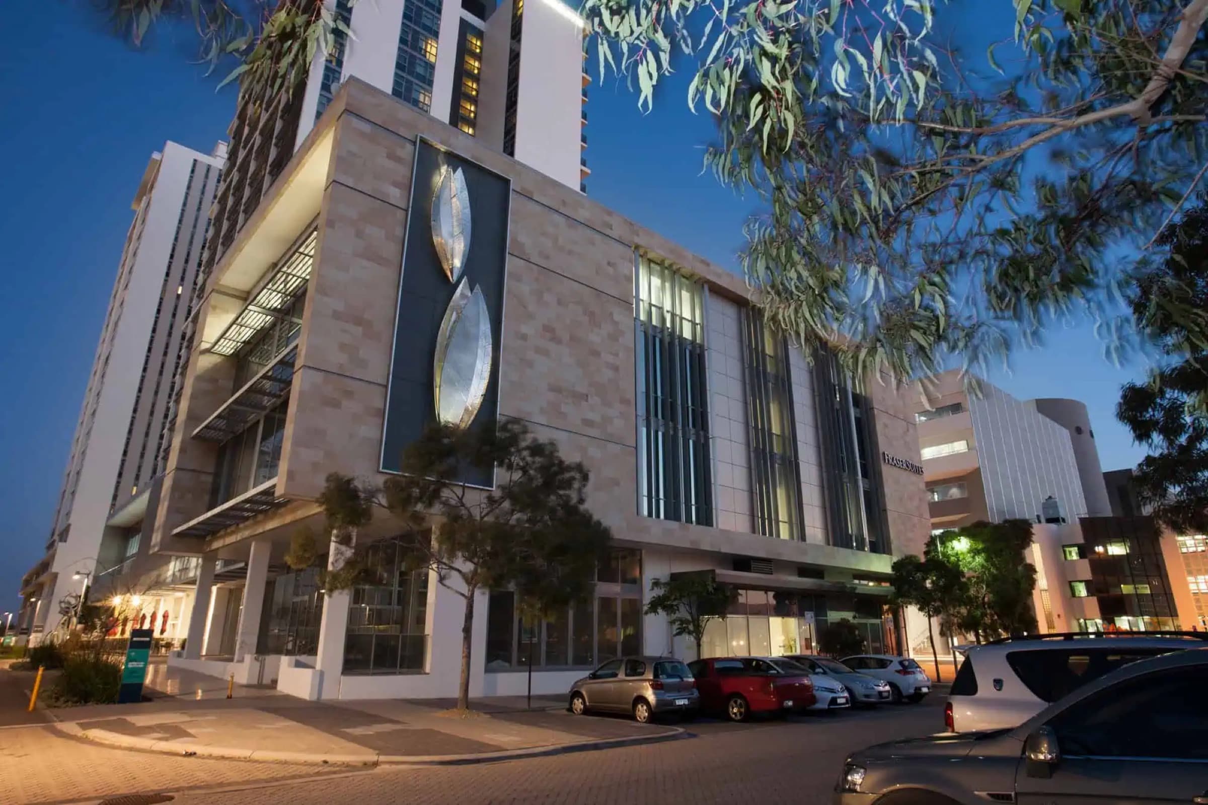 Fraser Suites Perth, Western Sunset Sandstone